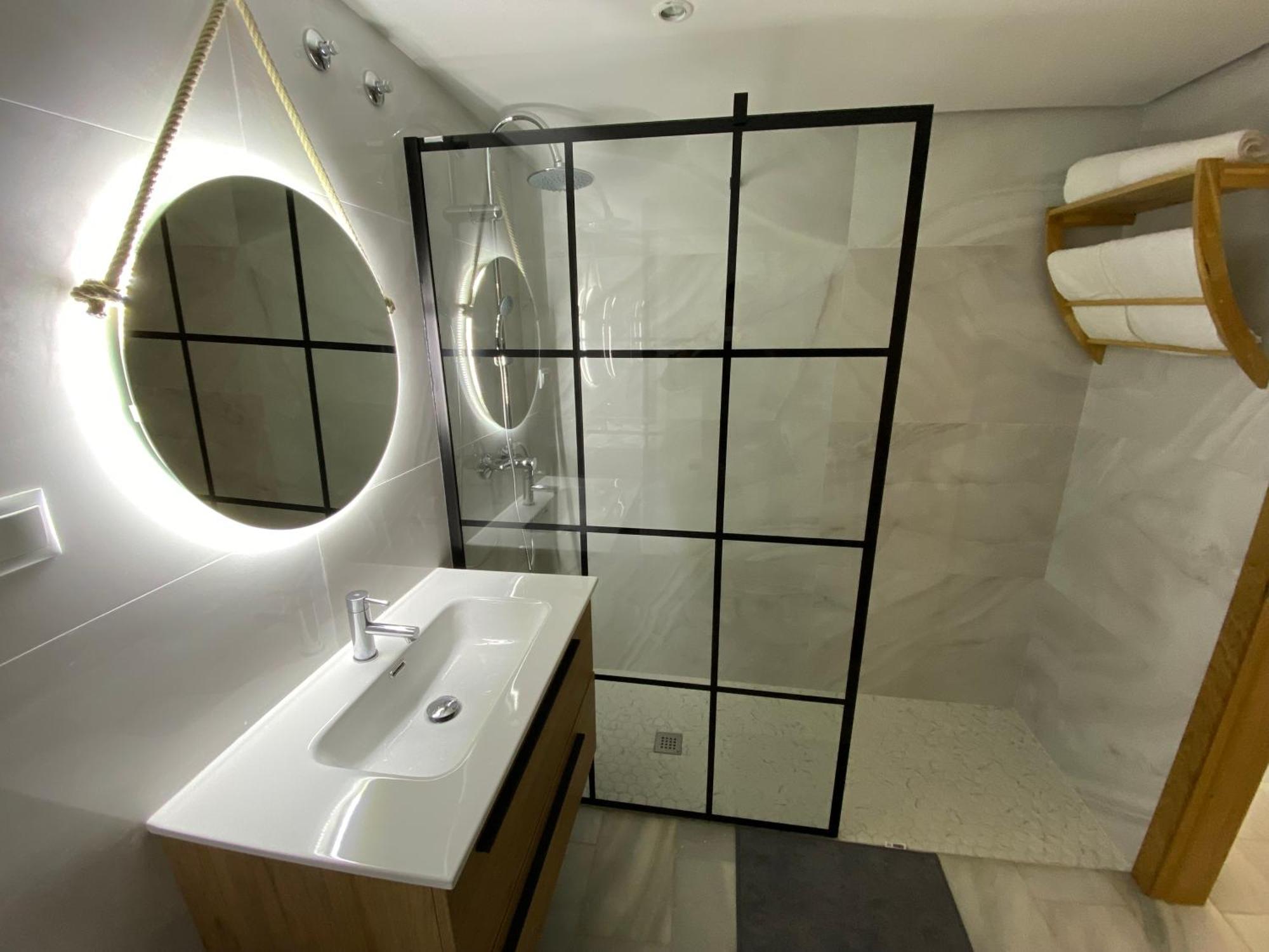 מארבלה Nomad Stays Milos Y Bali מראה חיצוני תמונה